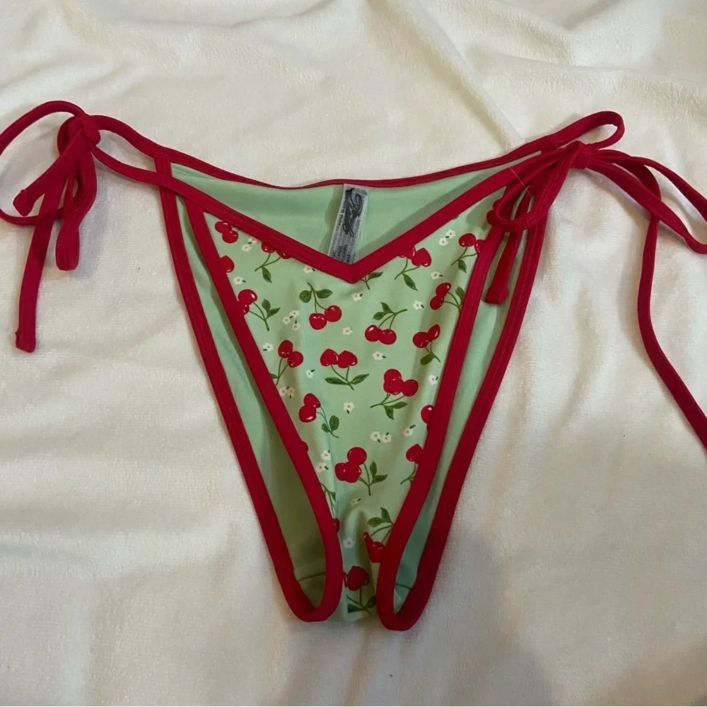 New! Frankie’s Bikinis x Pink Cherry Print Bikini Bottom green 1544